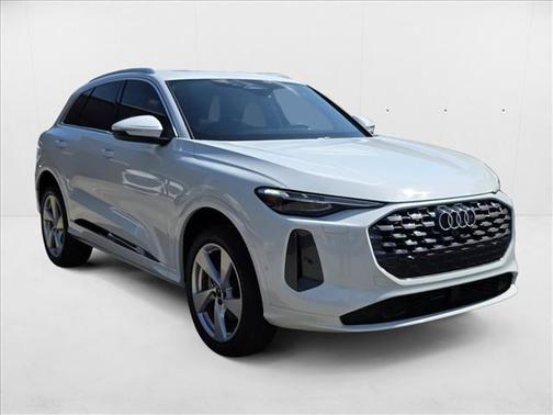 2025 Audi Q5 Premium Plus