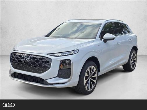 Glacier White Metallic 2026 Audi Q3 S line