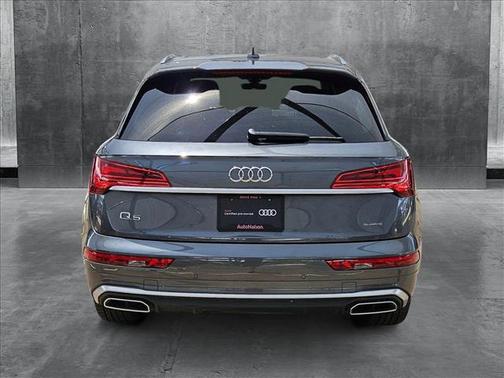 2024 Audi Q5 45 S line Premium