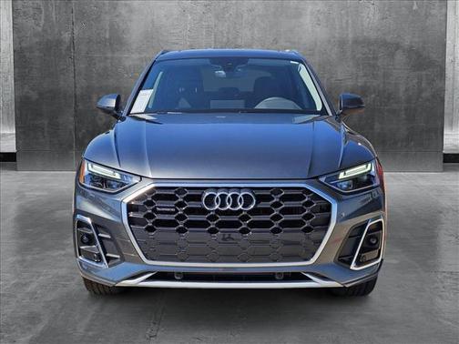 2024 Audi Q5 45 S line Premium