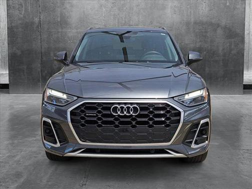 2024 Audi Q5 45 S line Premium