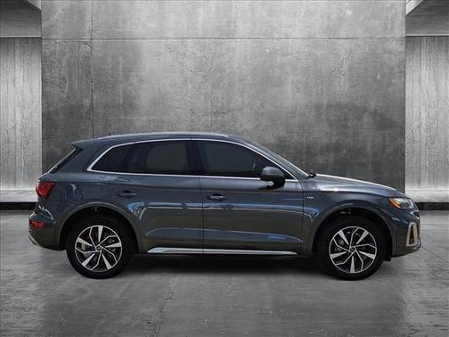 2024 Audi Q5 45 S line Premium