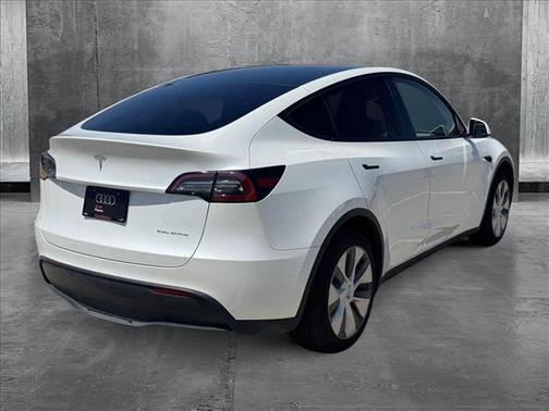 2023 Tesla Model Y Long Range Dual Motor All-Wheel Drive
