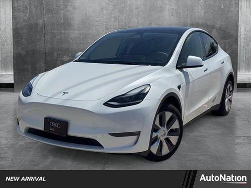 2023 Tesla Model Y Long Range Dual Motor All-Wheel Drive