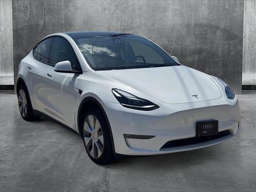 2023 Tesla Model Y Long Range Dual Motor All-Wheel Drive