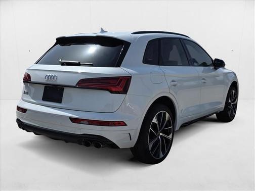 2024 Audi SQ5 3.0T Premium Plus