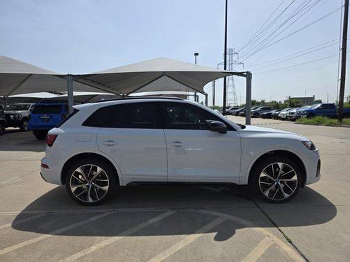 2024 Audi SQ5 3.0T Premium Plus