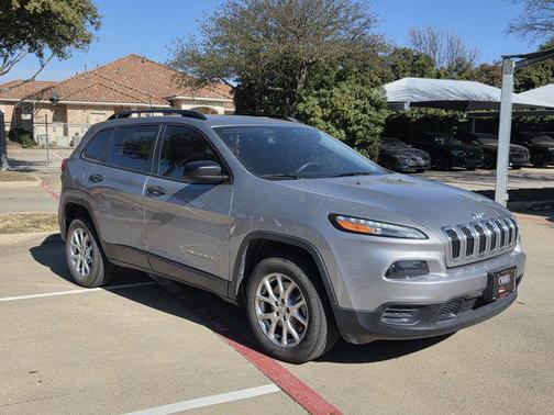 2016 Jeep Cherokee Sport