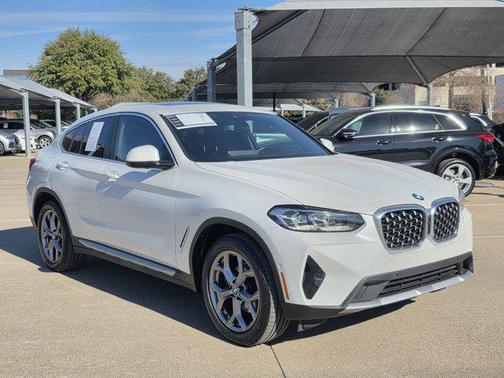 2023 BMW X4 xDrive30i