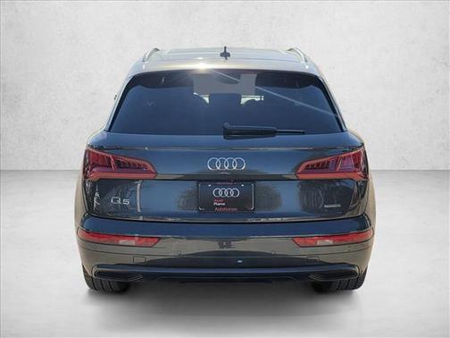 2020 Audi Q5 45 Titanium Premium