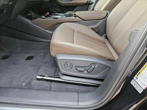 2025 Audi Q6 e-tron Premium Plus