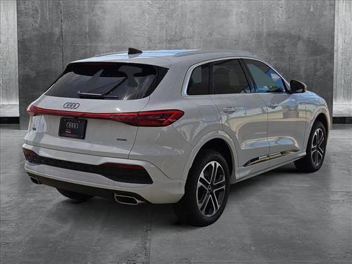2025 Audi Q5 Premium Plus