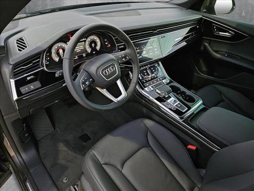 2025 Audi Q8 55 Premium