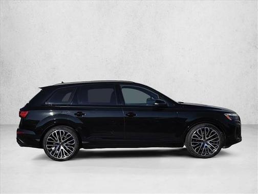 2026 Audi SQ7 4.0T Premium Plus