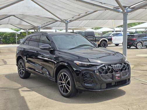 Mythos Black Metallic 2026 Audi Q5 Premium Plus TFSI quattro S tronic