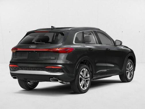 Mythos Black Metallic 2026 Audi Q5 Premium Plus TFSI quattro S tronic