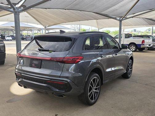 Daytona Gray Metallic 2026 Audi Q5 Premium Plus TFSI quattro S tronic