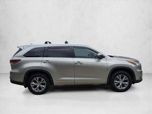 Pewter 2015 Toyota Highlander XLE