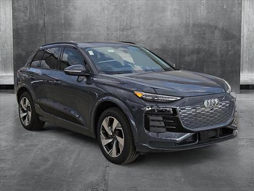 2025 Audi Q6 e-tron Premium Plus quattro