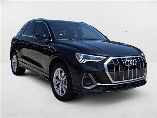 2025 Audi Q3 Premium 45 TFSI S line quattro Tiptronic