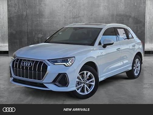 2024 Audi Q3 45 S line Premium Plus