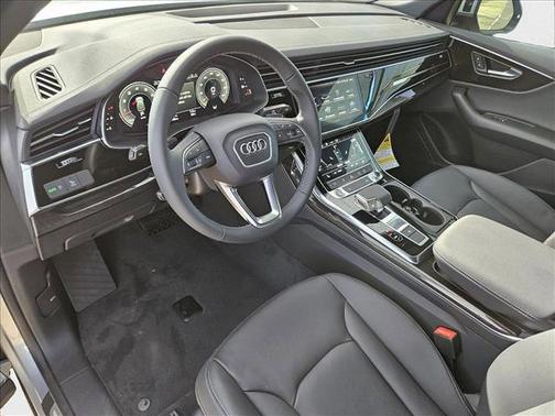 2025 Audi Q8 55 Premium