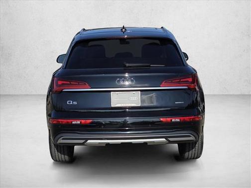 2023 Audi Q5 40 Premium
