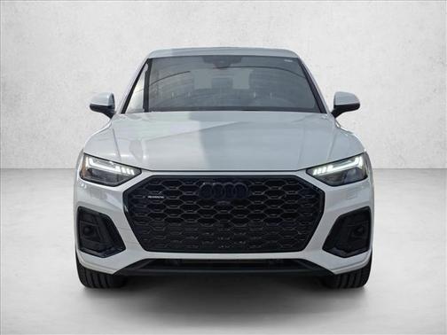 Glacier White Metallic 2023 Audi Q5 45 S line Prestige