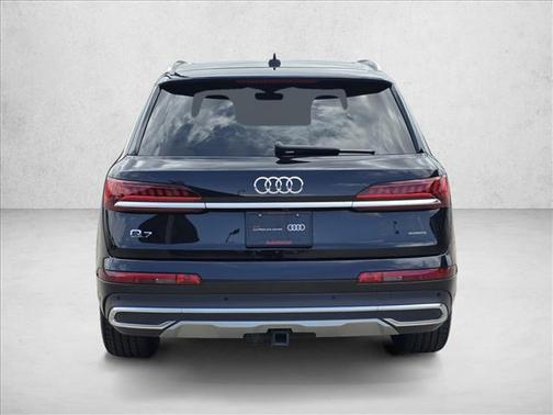 2021 Audi Q7 55 Premium Plus