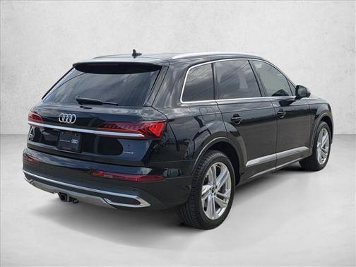 2021 Audi Q7 55 Premium Plus