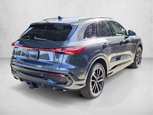 Tambora Gray Metallic 2026 Audi Q5 Prestige TFSI quattro S tronic