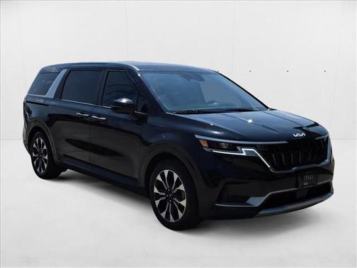 2024 Kia Carnival EX