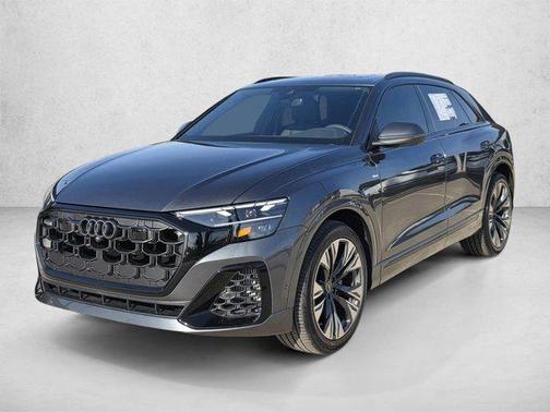Daytona Gray Pearl Effect 2026 Audi Q8 55 Premium Plus