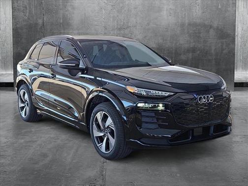 2025 Audi Q6 e-tron Premium Plus quattro
