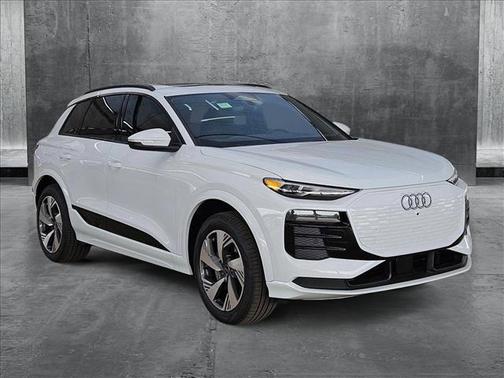 2025 Audi Q6 e-tron Premium quattro