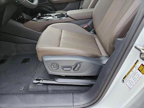 2025 Audi Q6 e-tron Premium quattro