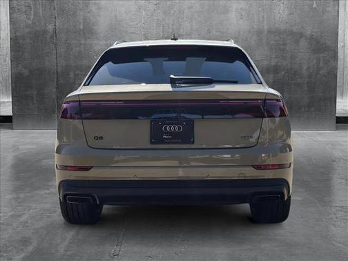 2025 Audi Q8 55 Premium