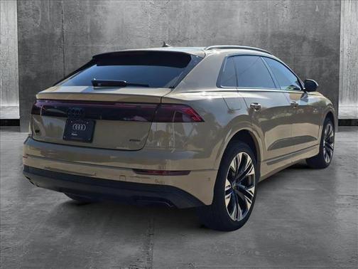2025 Audi Q8 55 Premium