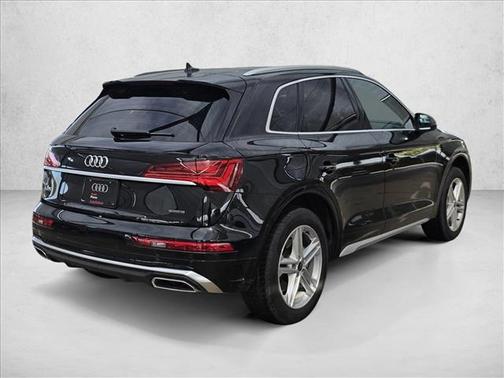 Mythos Black 2025 Audi Q5 55 S line Premium Plus