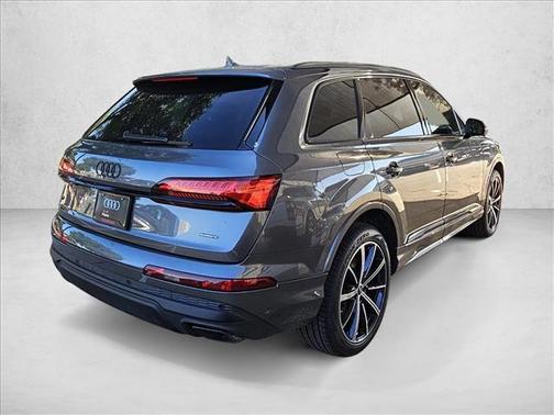 Samurai Gray Metallic 2026 Audi Q7 45 Premium Plus