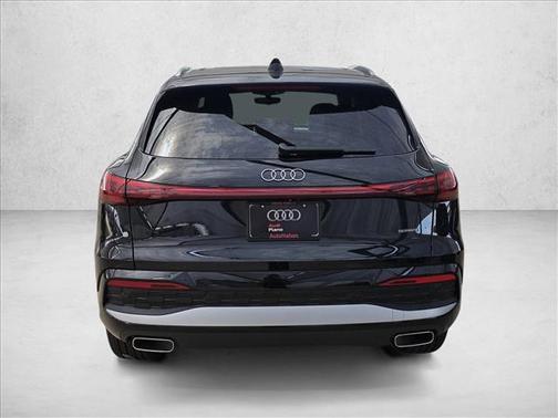 Mythos Black Metallic 2026 Audi Q5 Premium TFSI quattro S tronic