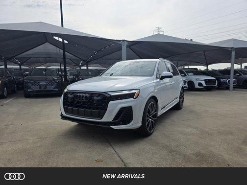 2025 Audi Q7 55 Premium Plus