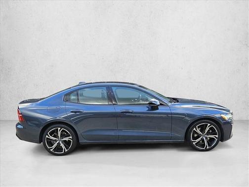 Denim Blue Metallic 2024 Volvo S60 B5 Core Dark Theme