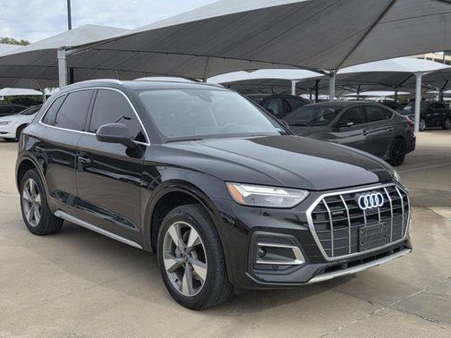 2023 Audi Q5 40 Premium Plus