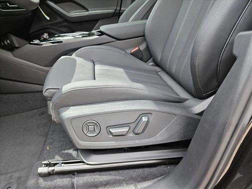2025 Audi Q6 e-tron Prestige quattro