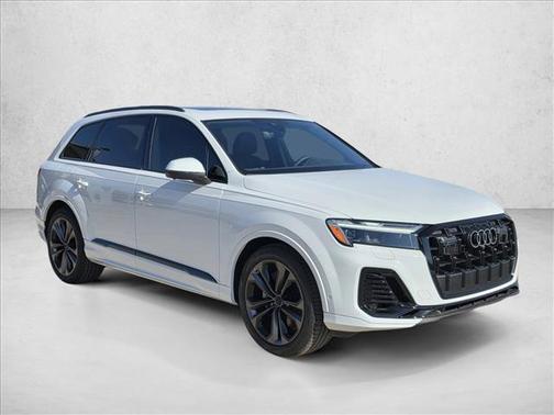 2026 Audi Q7 55 Premium Plus
