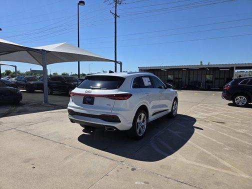 2025 Audi Q5 Premium Plus