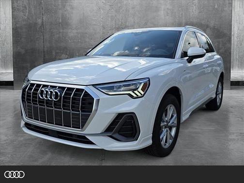 2025 Audi Q3 Premium 45 TFSI S line quattro Tiptronic