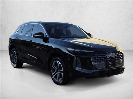 2025 Audi Q5 Premium Plus