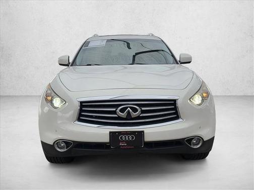 2016 INFINITI QX70 Base
